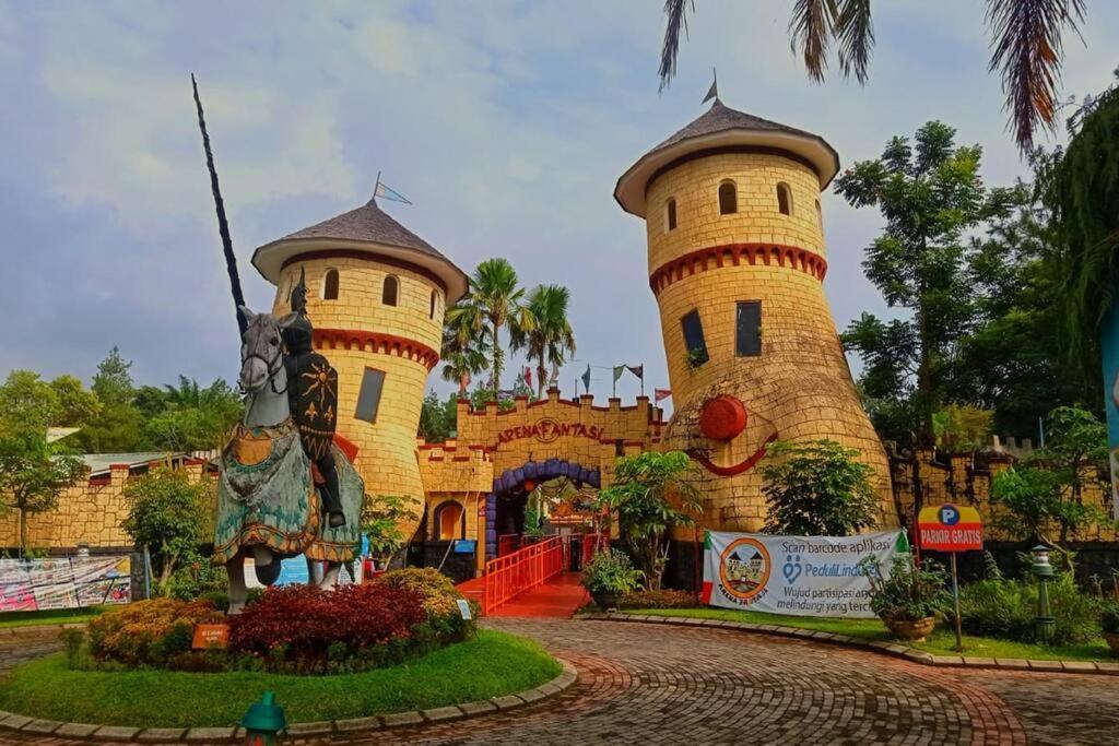 Designer Villa Tokyo Cianjur Ngoại thất bức ảnh