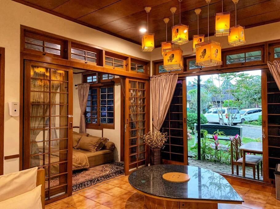 Designer Villa Tokyo Cianjur Ngoại thất bức ảnh