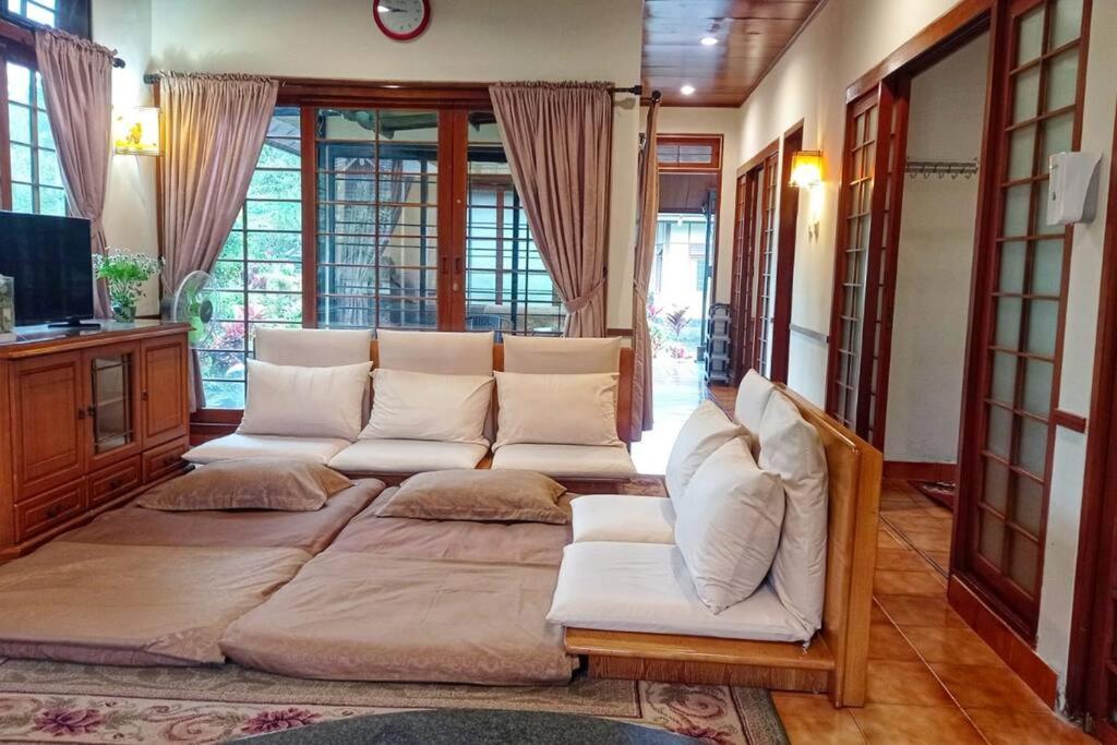 Designer Villa Tokyo Cianjur Ngoại thất bức ảnh