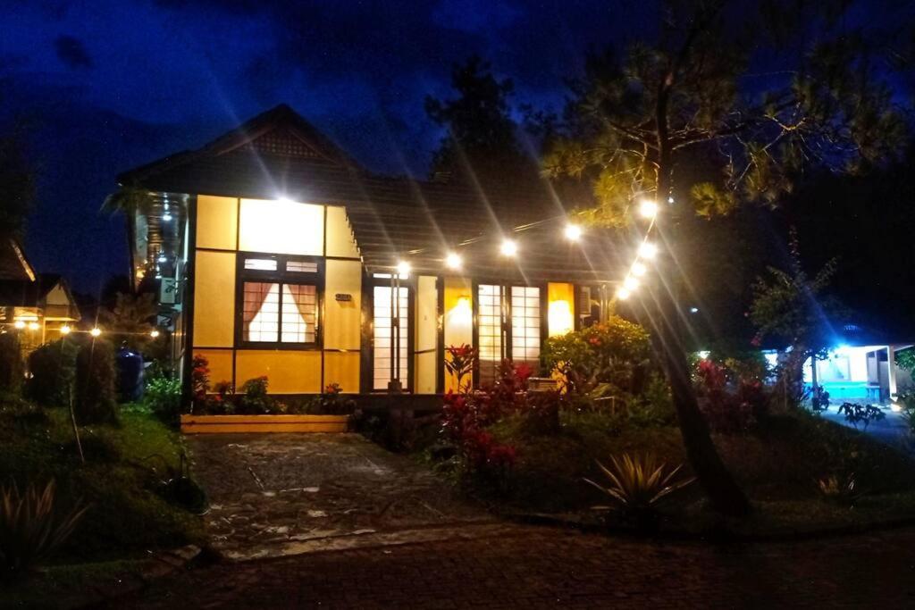 Designer Villa Tokyo Cianjur Ngoại thất bức ảnh